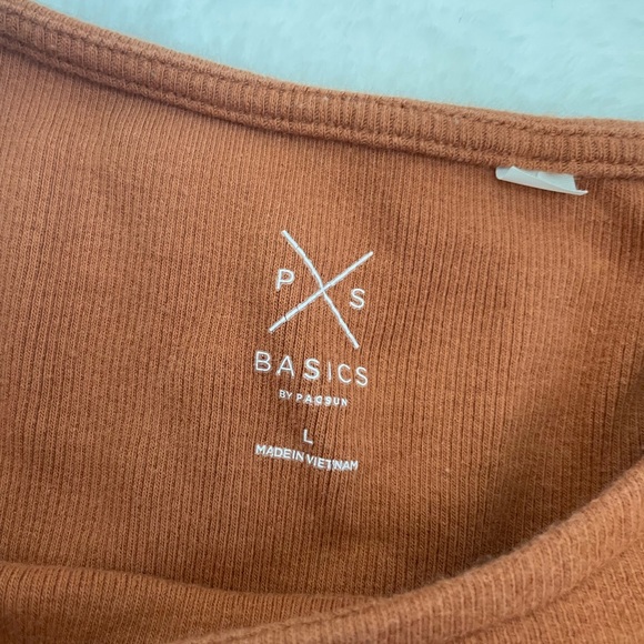 PacSun Cropped Long Sleeve Top Burnt Orange Rust Color Size Large - Picture 3 of 3